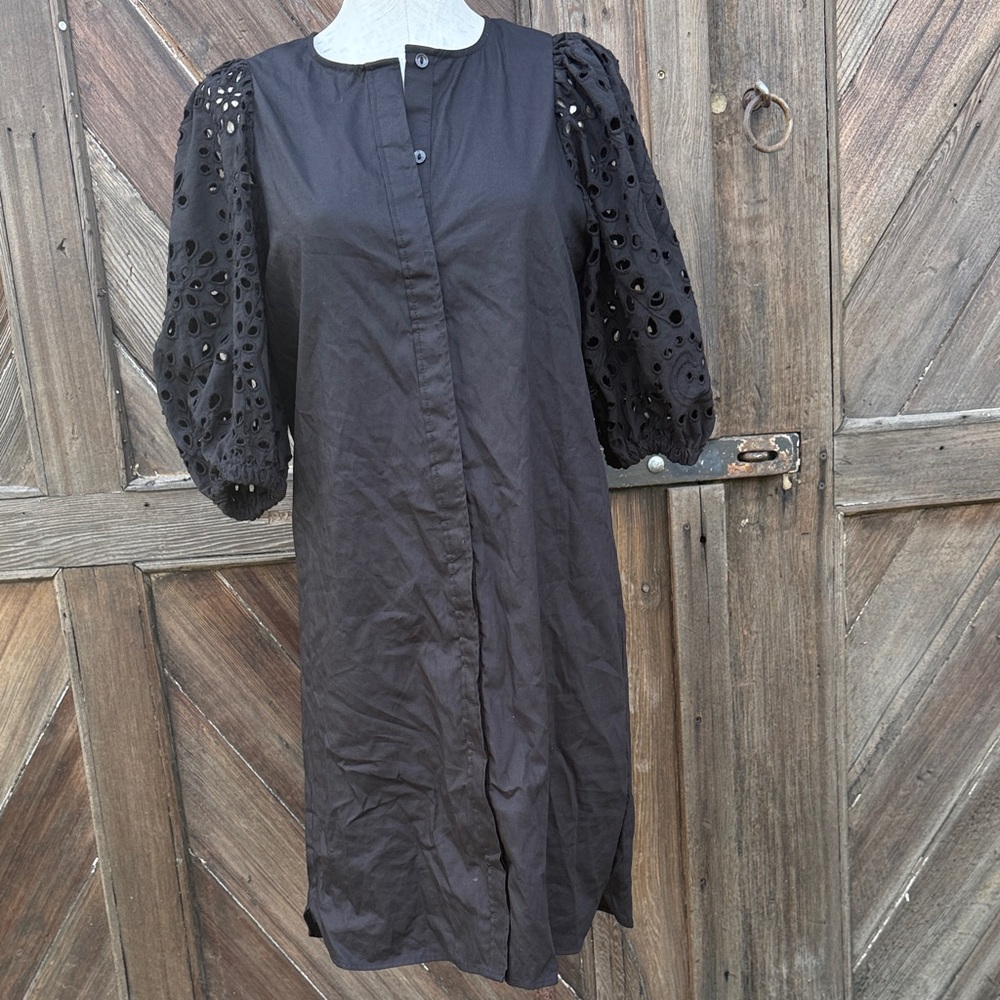 H&M Black Long Buttoned down Dress Sleeve Eyelet S NWT * no belt